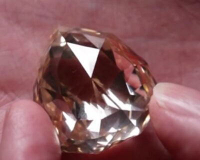 Habsburško blago, uključujući legendarni “Firentinski” dijamant, iznenadno se pojavilo nakon 100 godina: Evo gdje su bili skriveni (VIDEO)