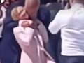 Edi Rama opet šokirao javnost: Pogledajte kako je zagrlio, a potom i poljubio italijansku premijerku (VIDEO)